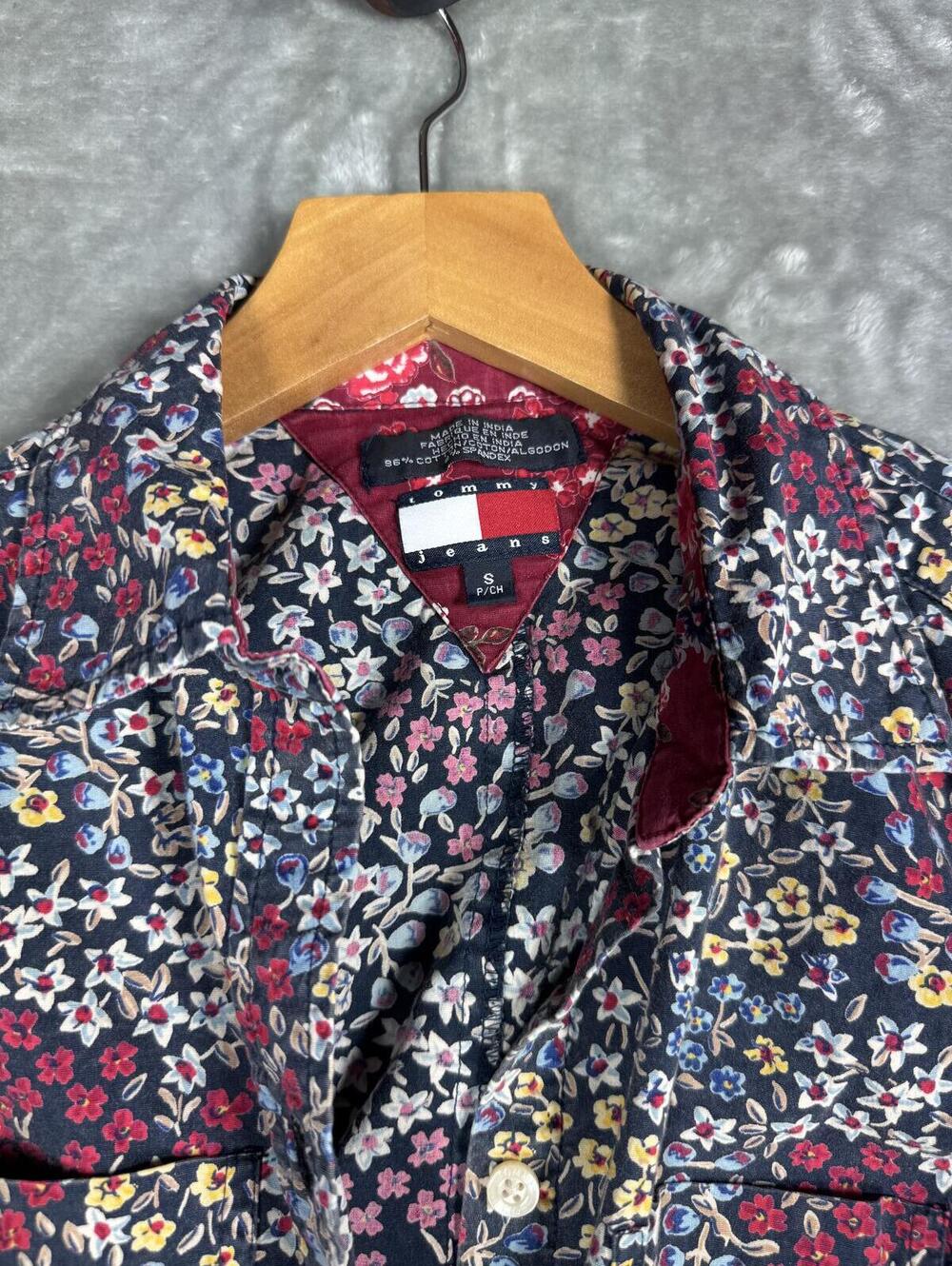 Tommy Jeans Floral Button-Up Shirt - Size‎ S - Picture 2 of 4